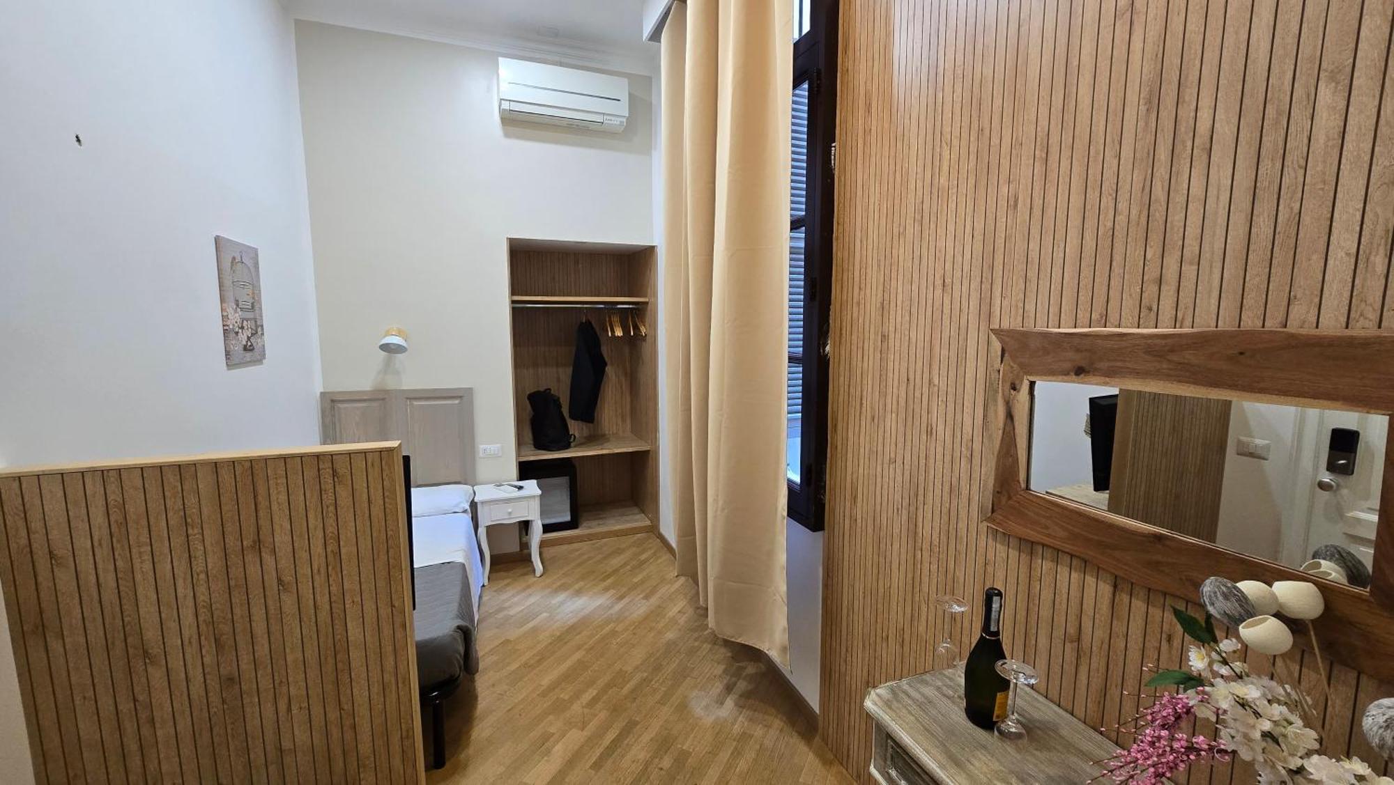 Alojamento de Acomodação e Pequeno-almoço Spagna Ave 3*